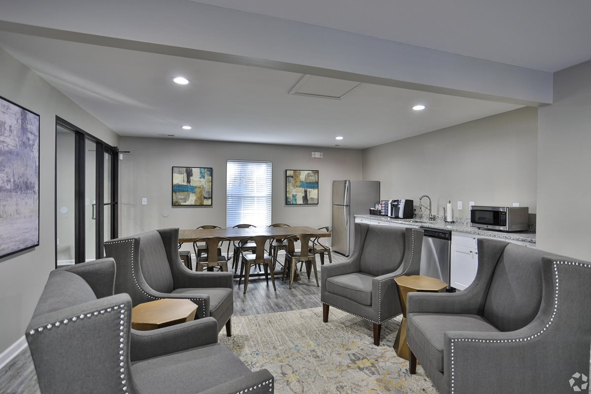 Longview Meadow Apartments