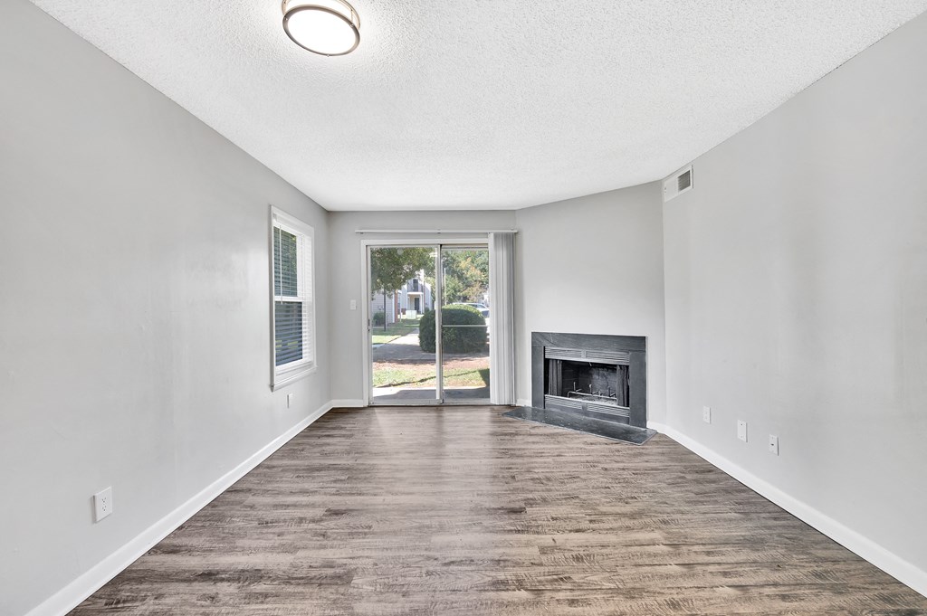 Unfurnished Living Area at Summit Eastchester, High Point, NC, 27265