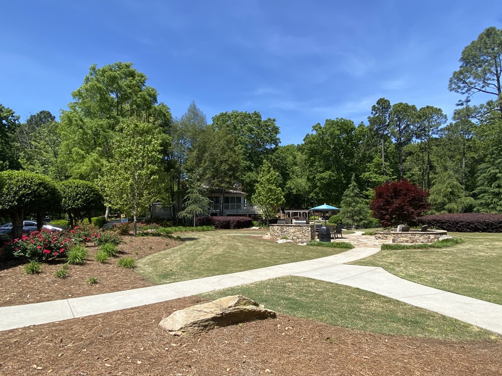 Outdoor Kitchen Paces Ridge at Vinings