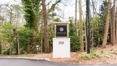 300 Carpenter Dr 1-2 Beds Apartment for Rent - Photo Gallery 5