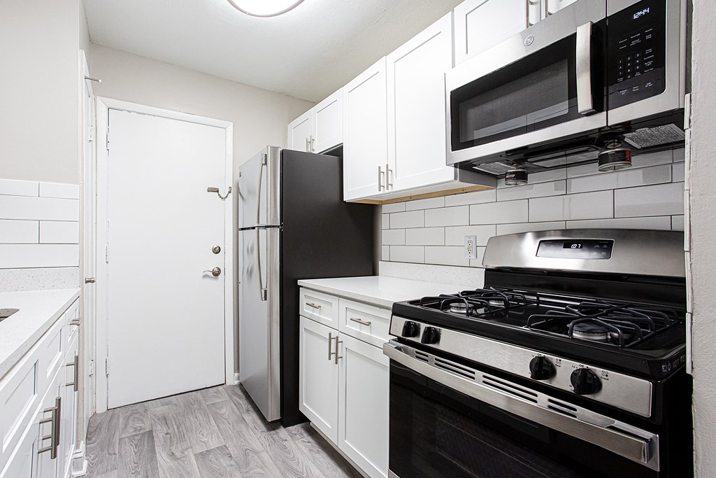 Stainless steel appliances Stainless steel appliances at Parkside at Sandy Springs Atlanta, GA