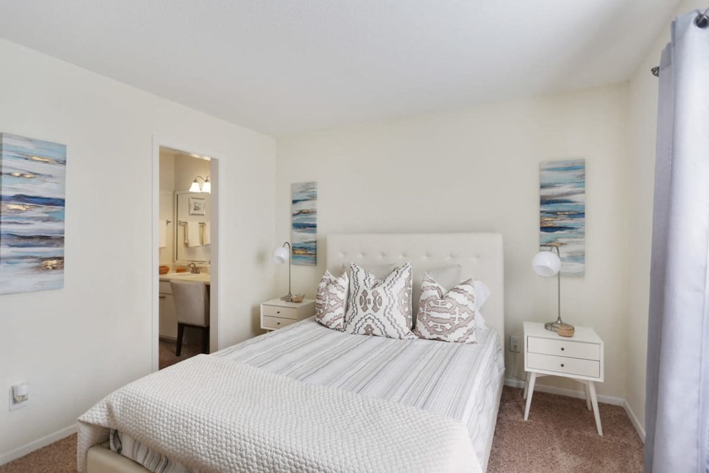 Spacious bedroom at Reserve at Peachtree Corners, Norcross