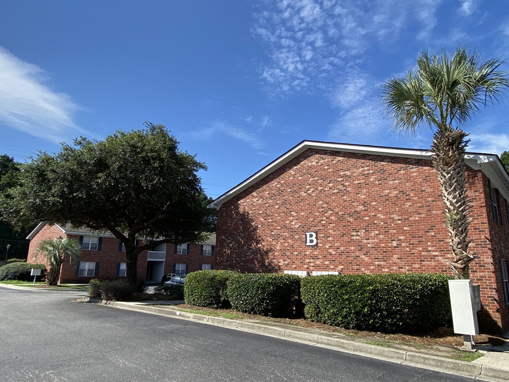 Retreat at Palm Pointe Apartments, North Charleston South Carolina, building exterior