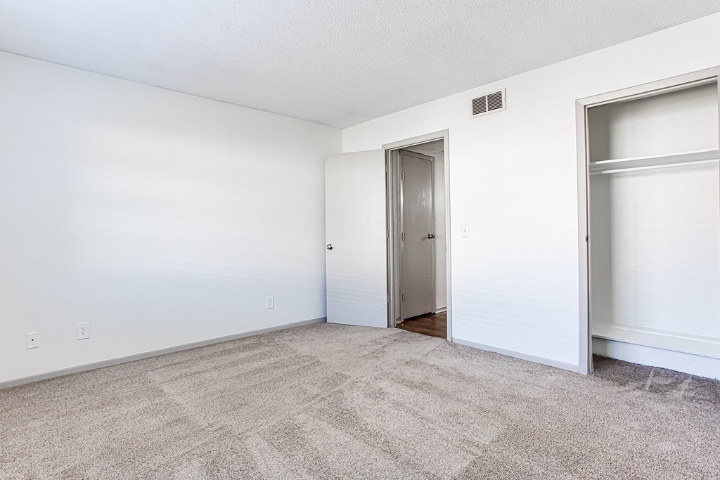 Carpeted Bedroom at Retreat at St. Andrews, Columbia, SC, 29210