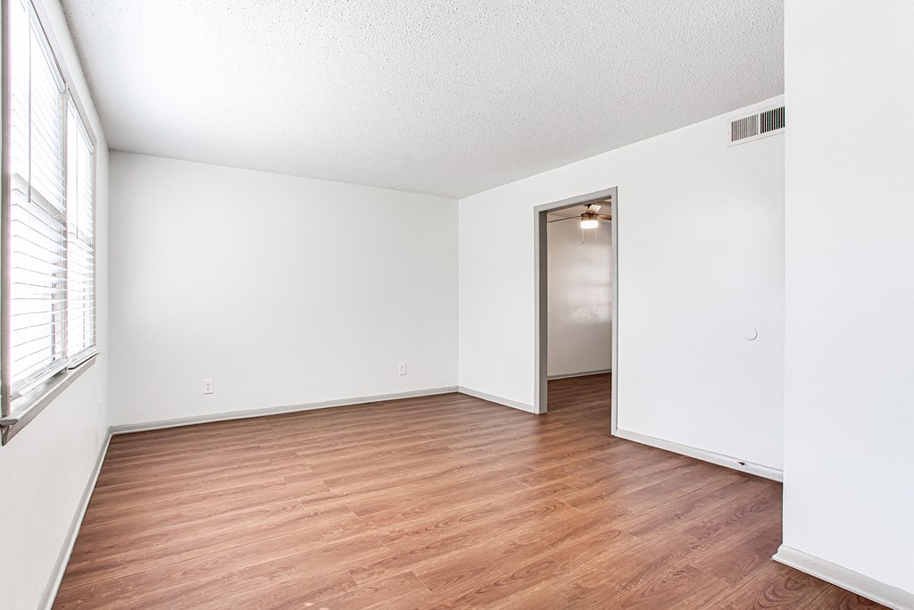 Hardwood flooring at Retreat at St. Andrews, Columbia, South Carolina