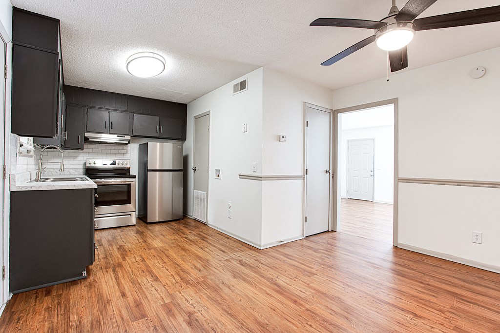 Kitchen Appliances at Retreat at St. Andrews, South Carolina, 29210