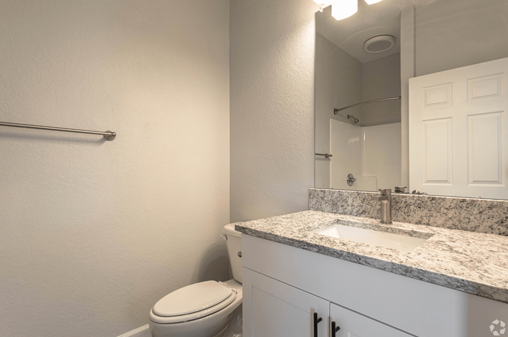 Luxurious Bathroom at Waters Edge Apartments, Lakeland, FL