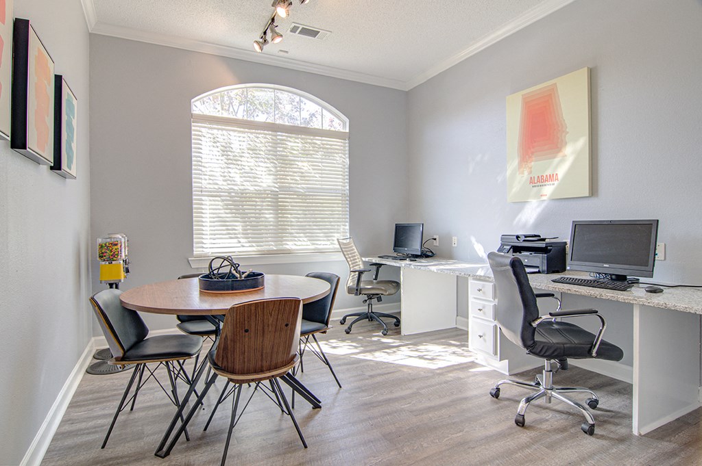 Plenty Of Natural Light at STONEGATE, Alabama, 35211