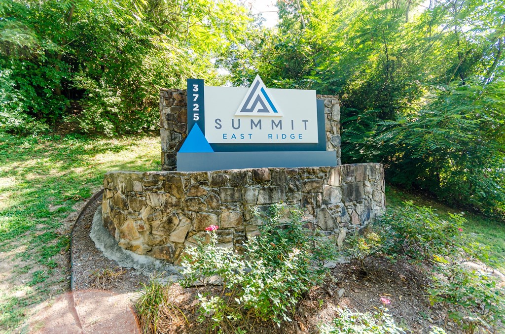 a sign for summit east ride at Summit East Ridge, East Ridge Tennessee
