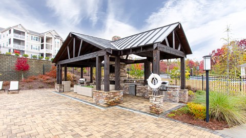 Grilling Area at Crossings of Dawsonville