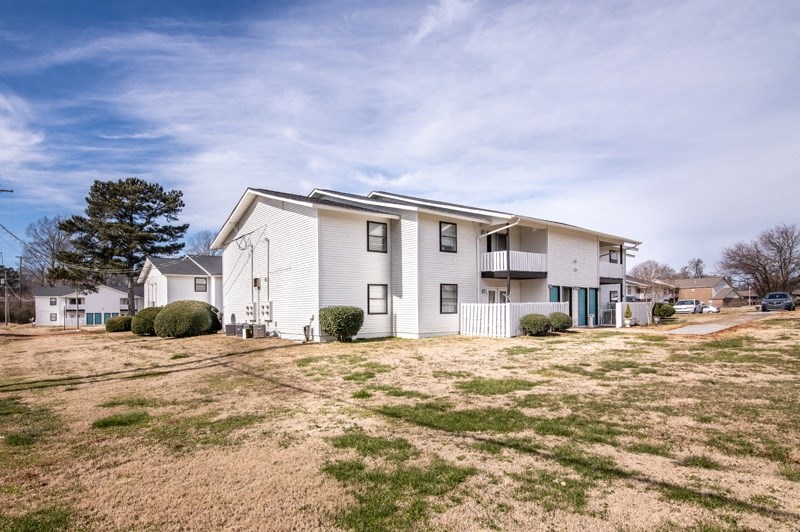Exterior view1 at The Cleo Apartments, Athens, 35611