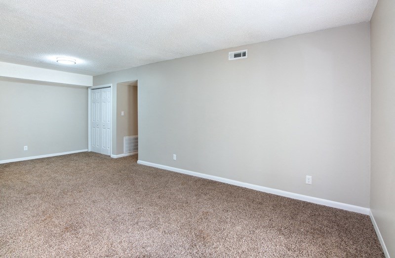 Unfurnished rooms with wooden floor at The Cleo Apartments, Athens, AL, 35611