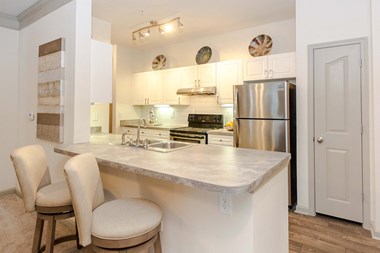 Fully Equipped kitchen at The Views at Jacks Creek, Snellville