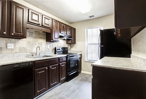 Fully Equipped Kitchen at Wildcreek Apartments, Clarkston