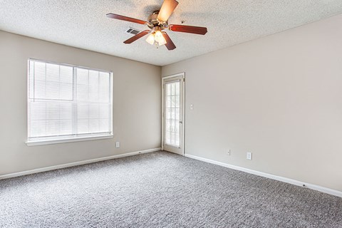 Plush Carpeting at Wildcreek Apartments, Clarkston, GA 30021