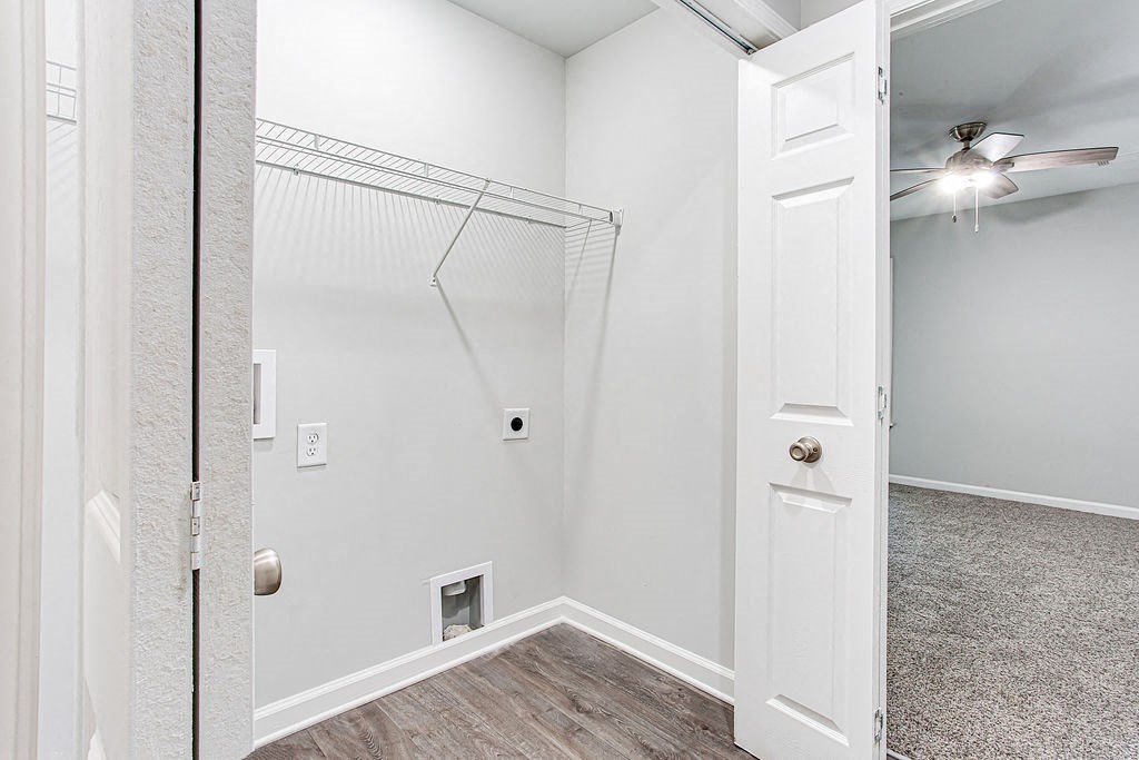 Built-In Shelving In Closet at Wood Terrace, Doraville, 30340