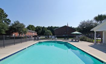 Retreat at Palm Pointe, North Charleston South Carolina, refreshing swimming pool