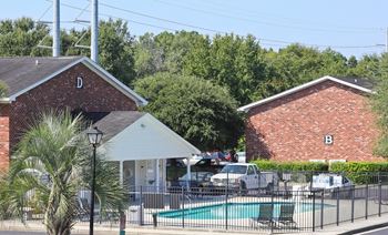 Retreat at Palm Pointe, North Charleston South Carolina, swimming pool amenity