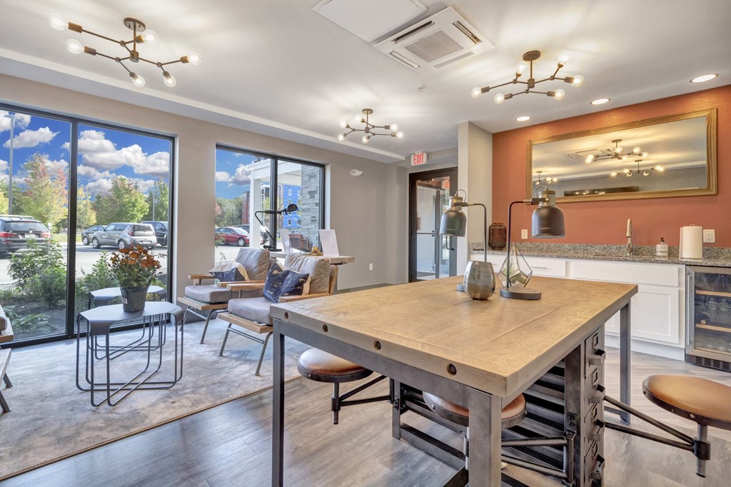 Resident Lounge at Latitude at South Portland Apartment, Maine, 04106