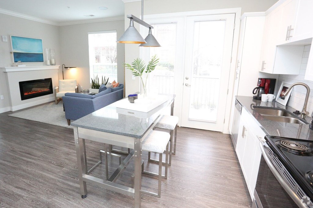 Eat In Kitchen at Century Baxter Avenue, Kentucky