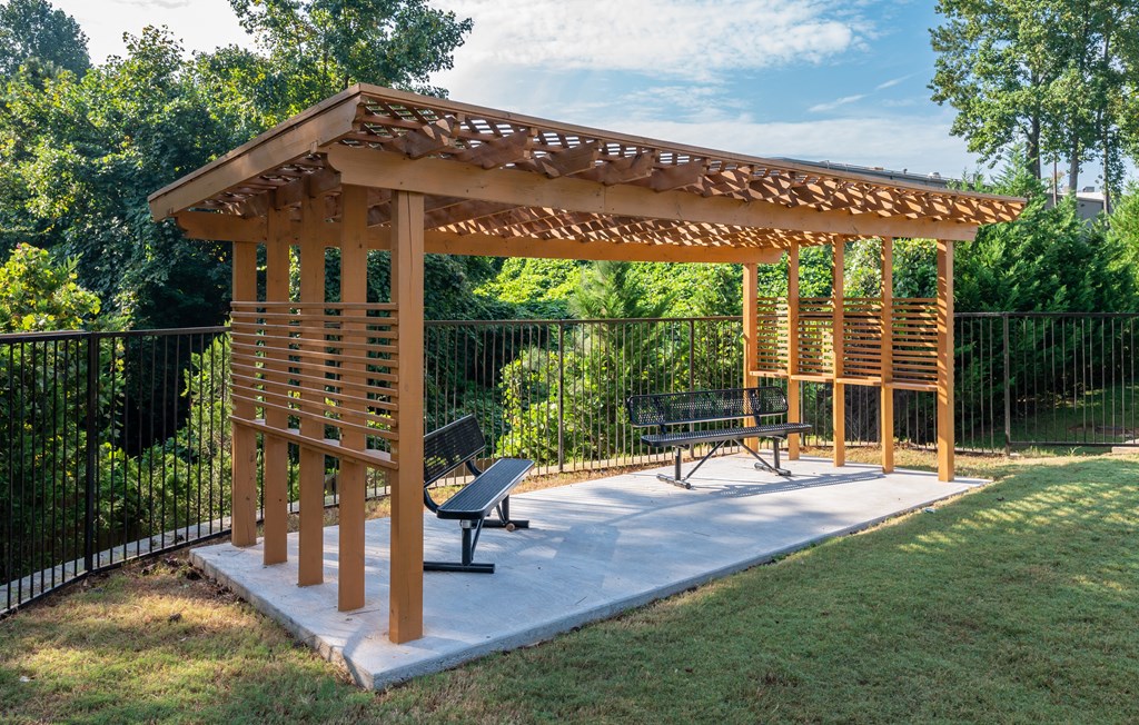 Dog Parkat Spalding Vue Apartments, Peachtree Corners, Georgia