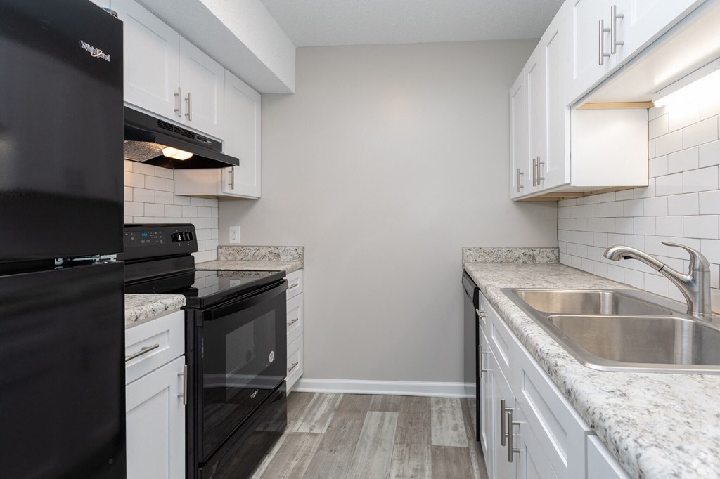 2BR, 2BA - 1000SF Upstairs Renovated - Kitchen at Tiffany Square, North Carolina, 27804