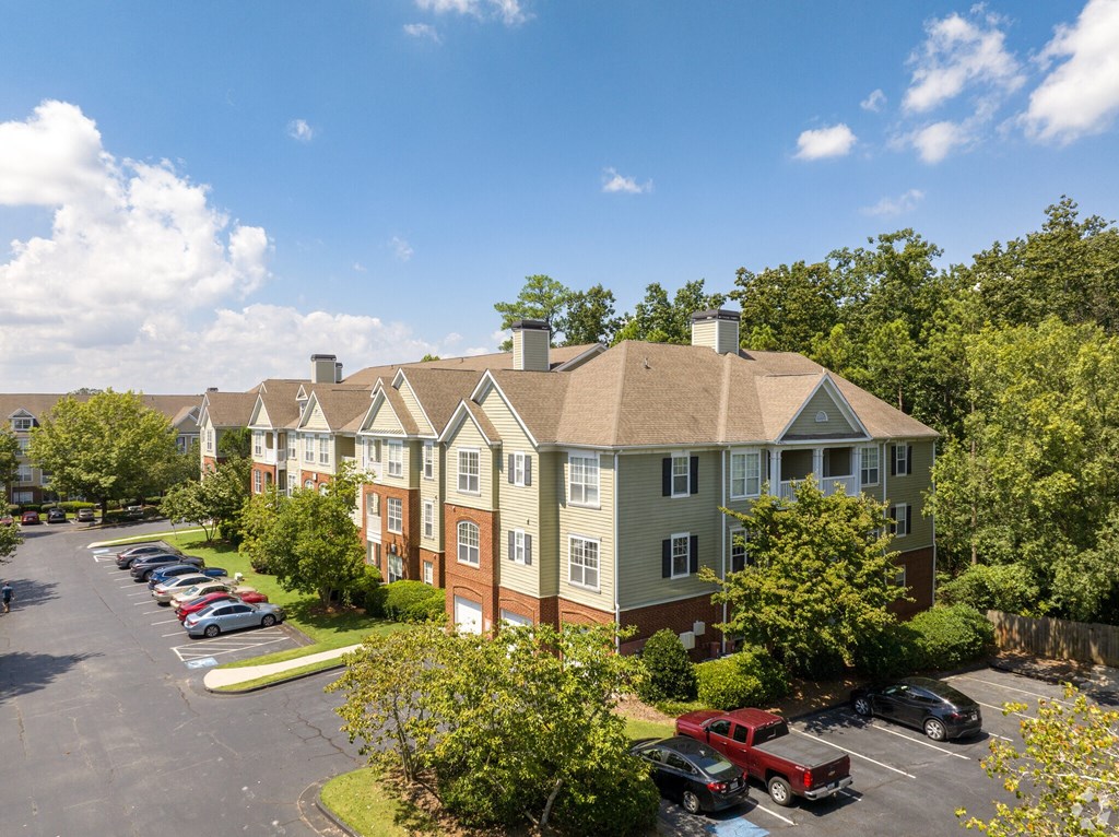 Flats At North Springs Apartments, 6850 Peachtree Dunwoody Rd, Sandy