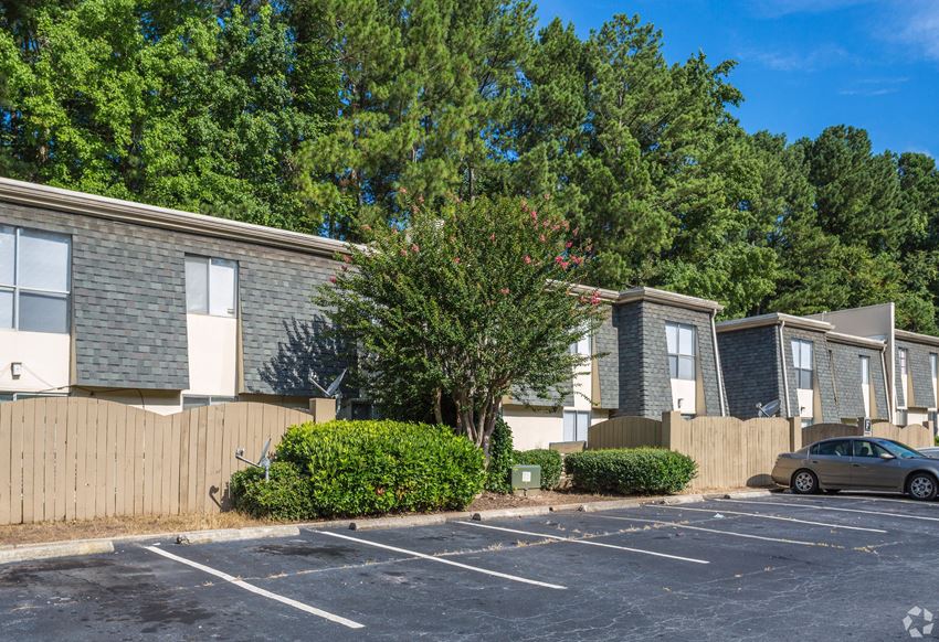 The Retreat @ Greenbriar Apartments By ICER