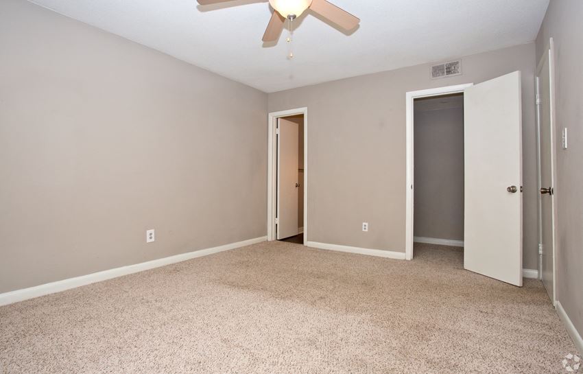 The Retreat @ Greenbriar Apartments By ICER