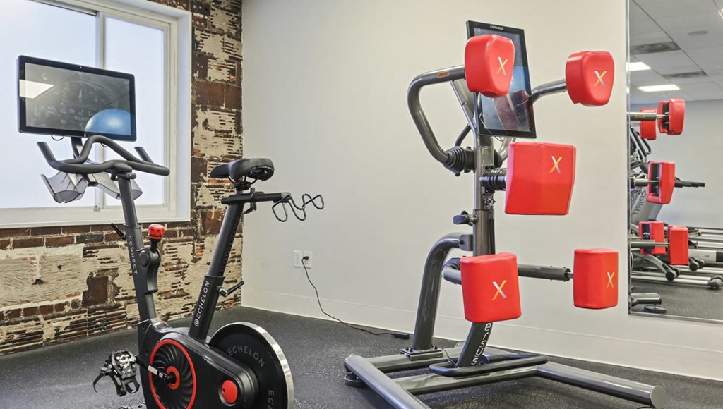 Gym at Crest on Peachtree Apartments, Atlanta, 30308