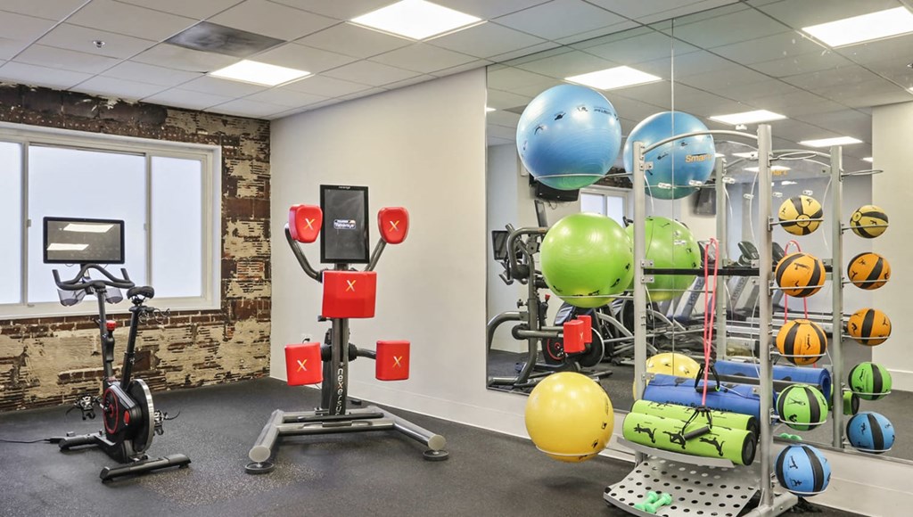 Crest On Peachtree Apartments, 710 Peachtree St NE, Atlanta, GA RentCafe