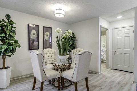 Dining Area at Hickory Falls, Villa Rica, GA