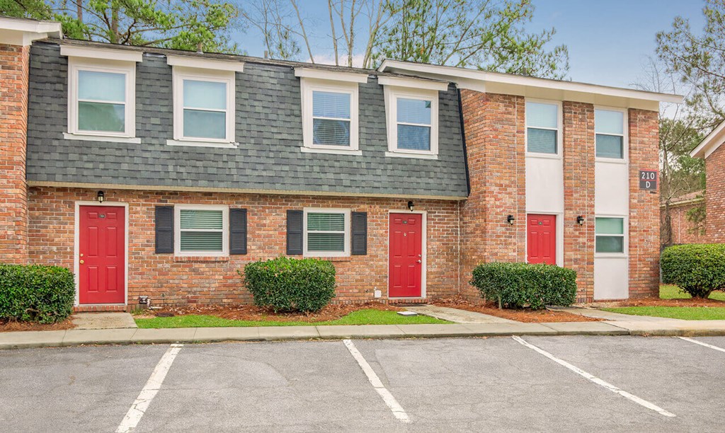 Savan Pointe Townhomes East And West