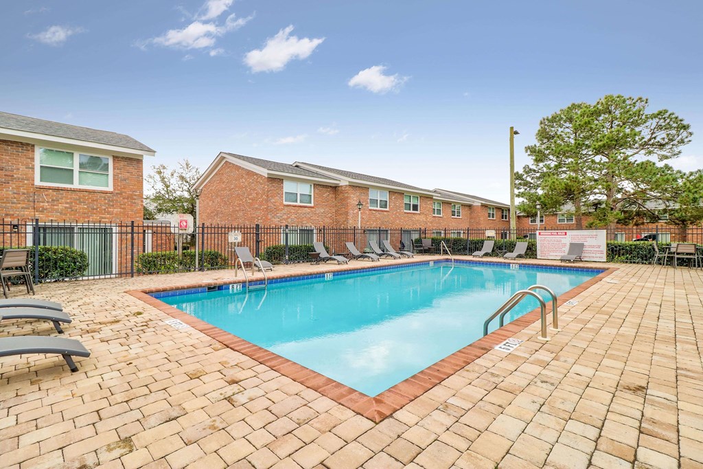 Savan Pointe Townhomes East And West