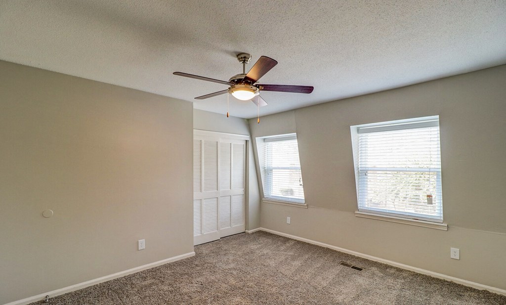 Savan Pointe Townhomes East And West