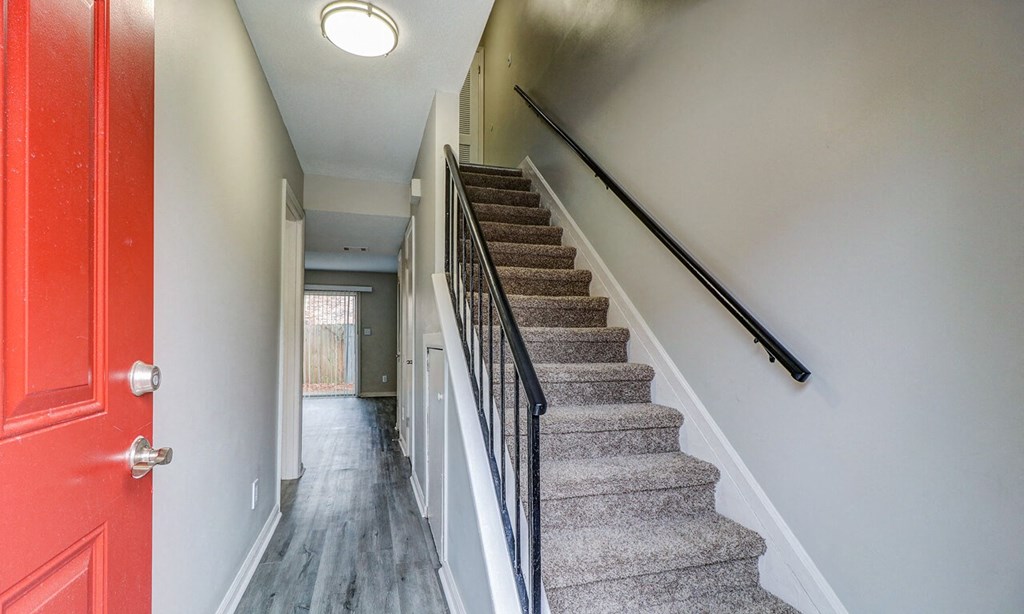 Savan Pointe Townhomes East And West