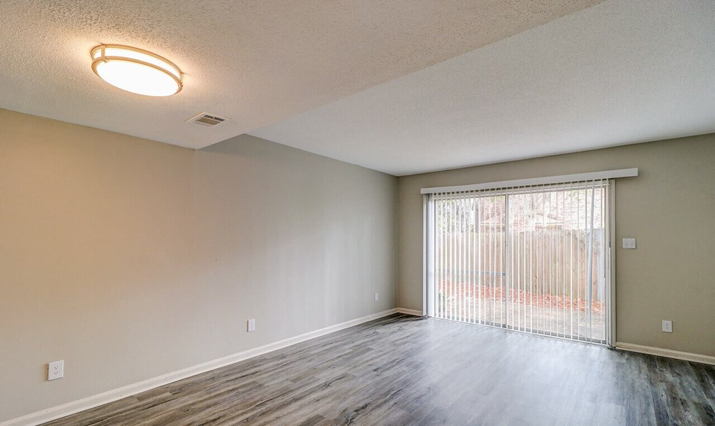 Savan Pointe Townhomes East And West