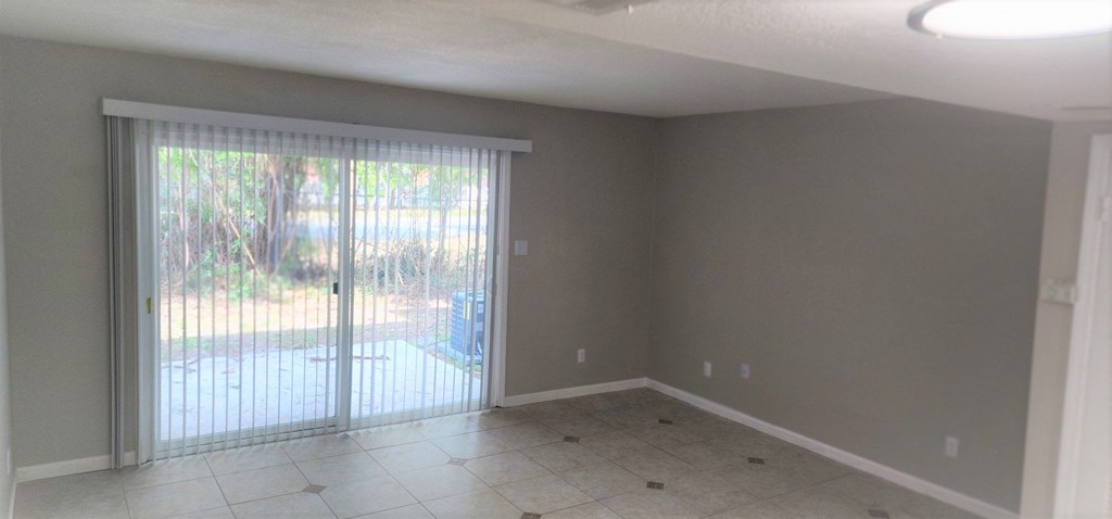 Savan Pointe Townhomes East And West