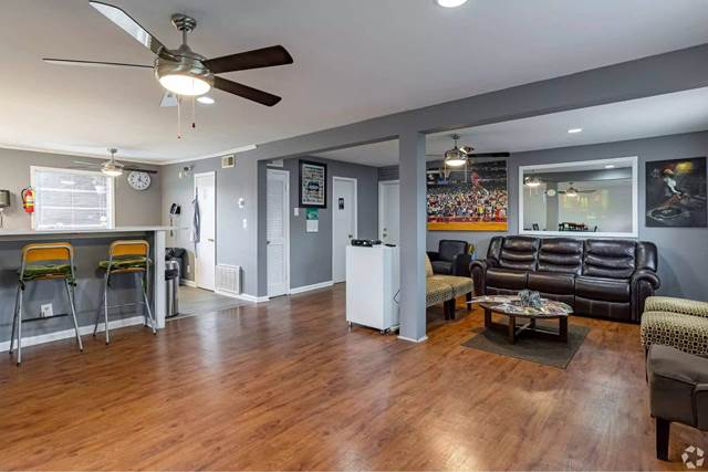 1-bedroom apartment at Shamrock Gardens in Atlanta, GA