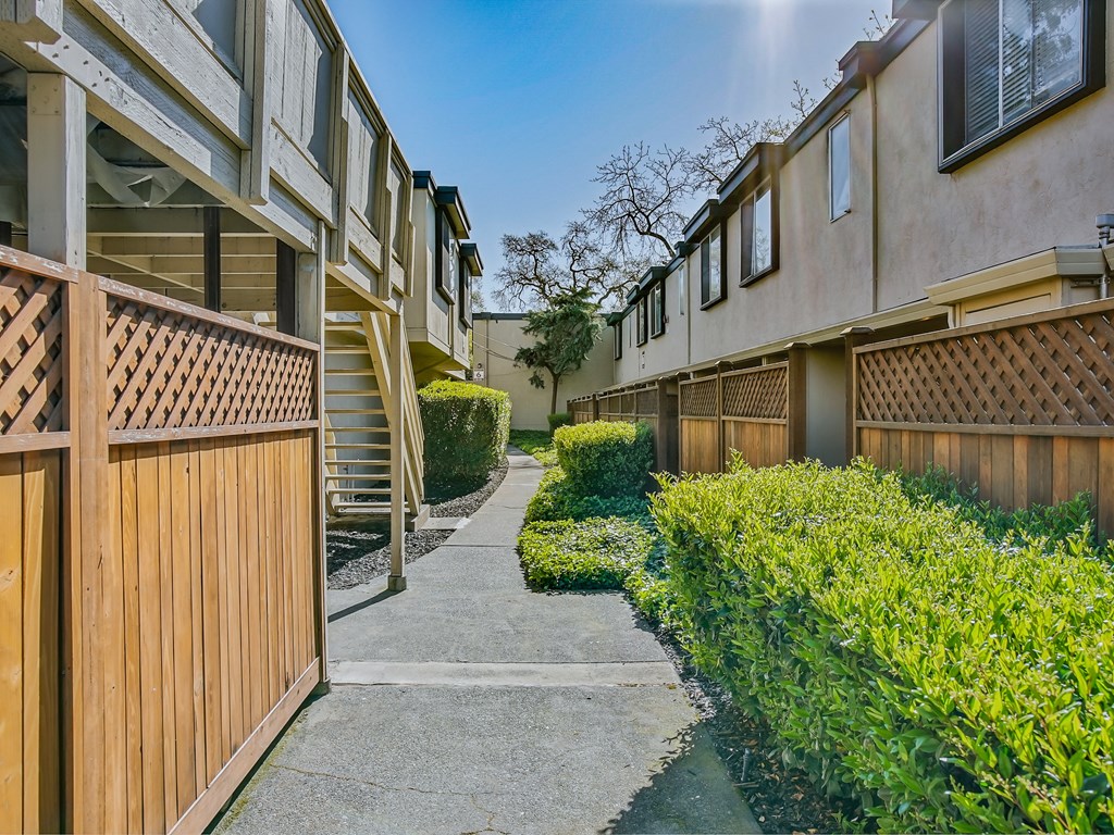 the enclave at homecoming terra vista walkway