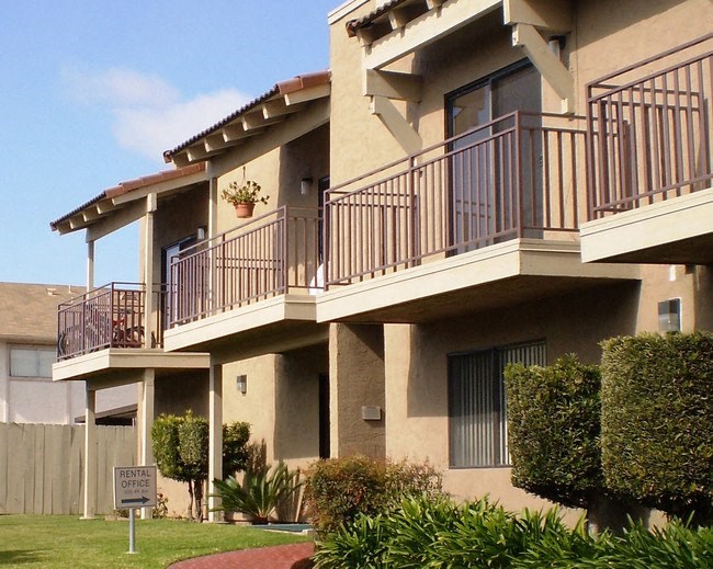 Vista Pacific Apartments, 1035 4th Ave., Chula Vista, CA RentCafe