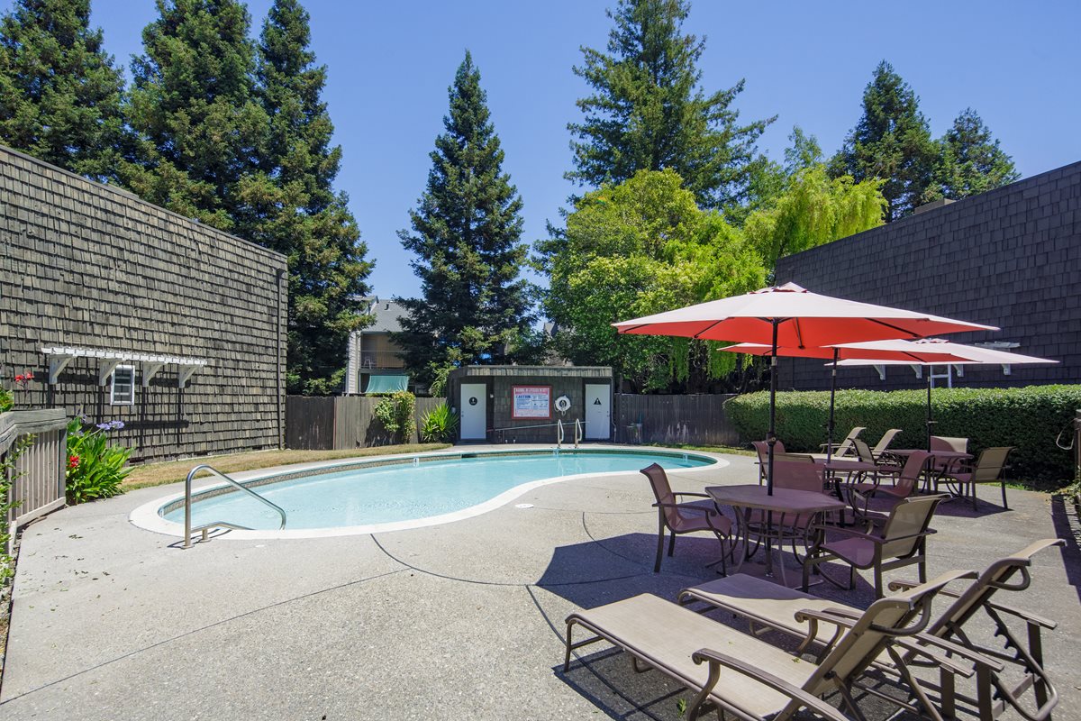 Cedarwood Apartments
