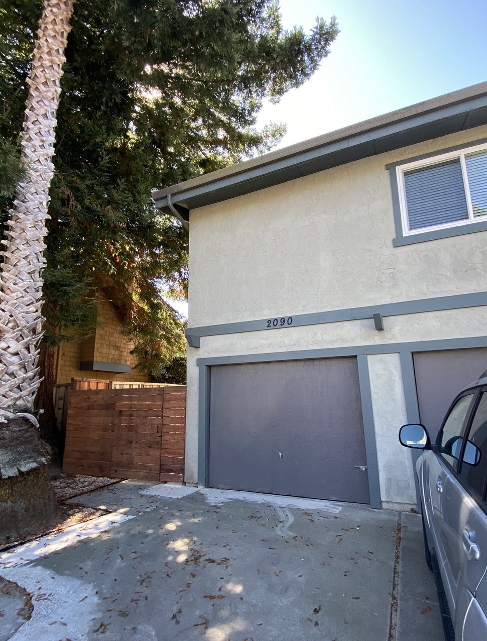 2090 -2092 Penasquitas Drive, Aptos, CA 95003 garage entrance