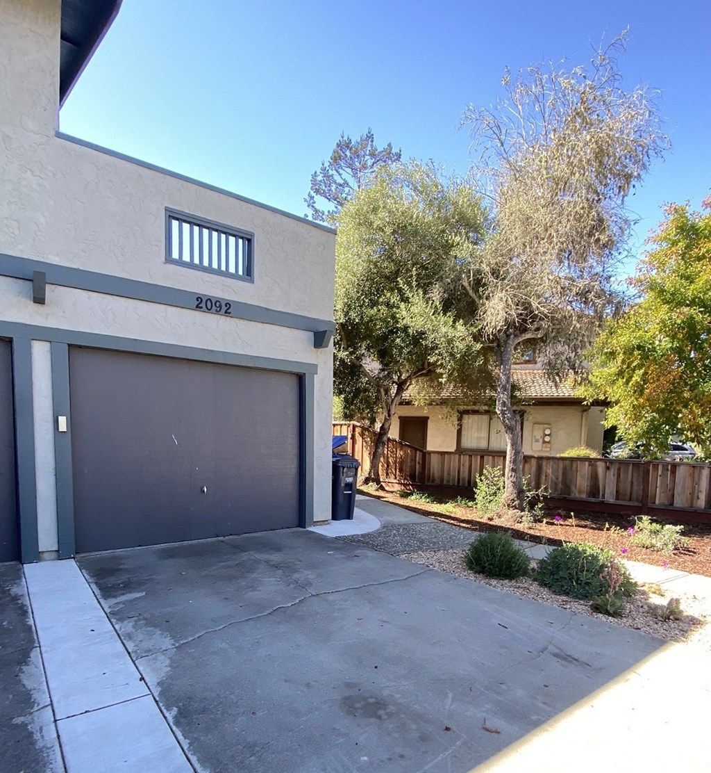 2090 -2092 Penasquitas Drive, Aptos, CA 95003 second garage entrance