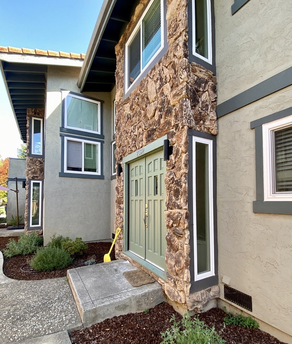 2090 -2092 Penasquitas Drive, Aptos, CA 95003 side entrance