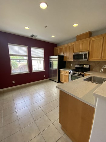 Townhouse 2395 Winepole Loop San Jose, CA 95125 - Photo Gallery 4