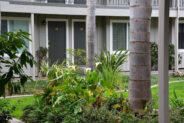 Carriage House Apartments 1655 Pomeroy Avenue  Santa Clara, CA 95051