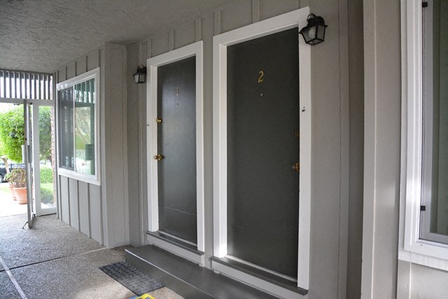 Carriage House Apartments 1655 Pomeroy Avenue  Santa Clara, CA 95051