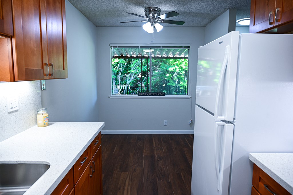 3275 Brookdale Drive  Santa Clara, CA Brookdale Villa Apts