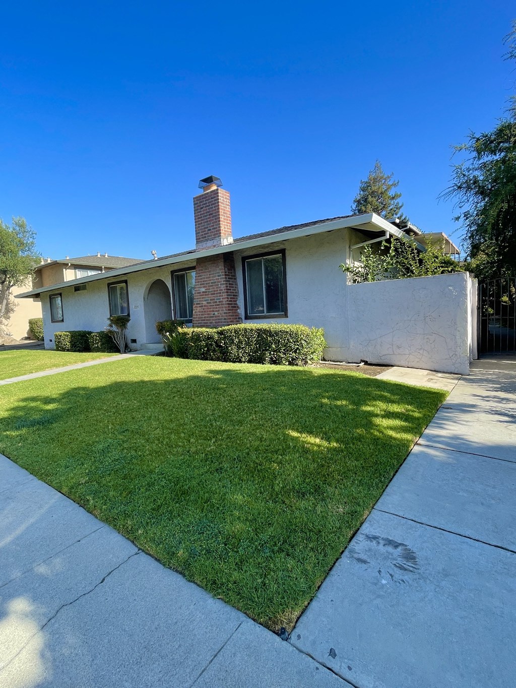 Brookdale Villa Apts 3275 Brookdale Drive  Santa Clara, CA